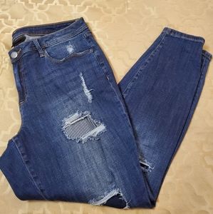 Destructed Skinny Jeans